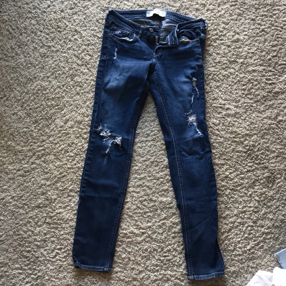 Ripped skinny jeans